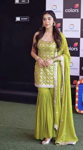 Ensemble pakistanais prêt-à-porter, haut en faux georgette lourd, sharara palazzo avec dupatta, pour mariage et soirée - Product Image 2