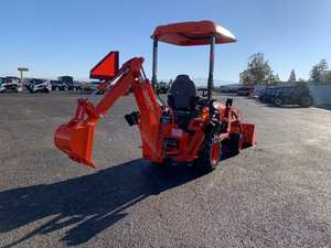 Tracteur KUBOTA M62 TLB LOADER BACKHOE d'occasion en bon état, offres à prix réduits, tracteur de 62 ch - Product Image 2
