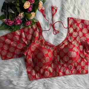 Fancy Premium Quality Exclusive Stylish Modern Exclusive Dola Silk With Zari Weaving Blusa para la venta - Product Image 3