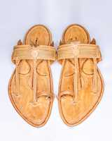 Sandales ethniques artisanales en cuir Kolhapuri, fabriquées à la main en Inde, pour hommes et femmes, usage quotidien