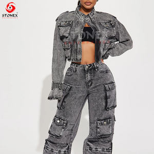 Chaqueta Larga de Mezclilla para Mujer con Diseño de Logotipo Personalizado, Relleno de Algodón Transpirable, Cuello, Cierre Frontal y Bolsillos Tipo Cargo - Product Image 5