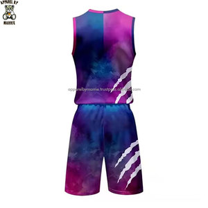 Tenue de basketball personnalisée avec tissu à séchage rapide, coupe confortable pour la mobilité des joueurs, idéale pour les clubs scolaires et les activités de tournoi - Product Image 3