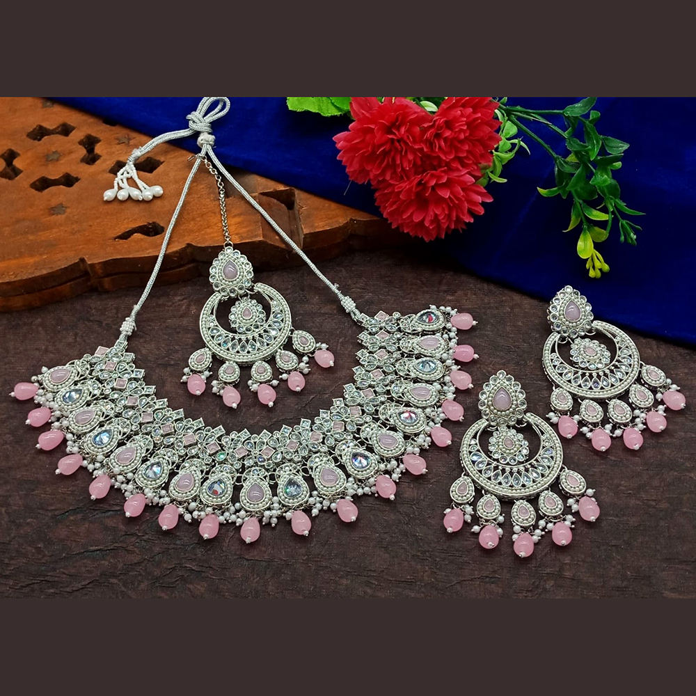 สีชมพูอ่อน