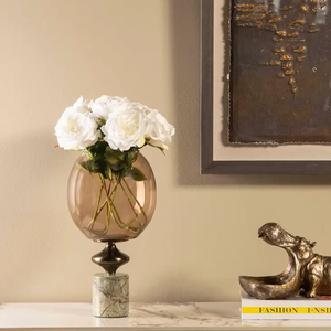 Premium metal <b>decor</b> <b>vase</b> for coffee table and shelf accent minimalist metal <b>decor</b> <b>vase</b> for timeless interiors metal <b>decor</b> <b>vase</b> - Product Image 2