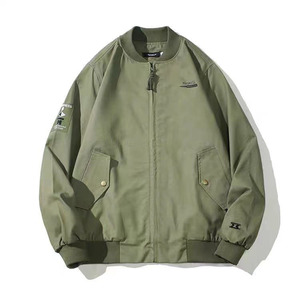 เสื้อแจ็คเก็ตบอมเบอร์ผู้ชายไซส์ใหญ่ คุณภาพสูง กันน้ำ กันลม สำหรับฤดูหนาว แบบสองด้าน สั่งผลิตได้ตามแบบ (OEM) ปรับแต่งสี/โลโก้/มีฮู้ดได้ - Product Image 3