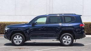 Auto Usado en Perfecto Estado, <span class=keywords><strong>TOYOTA</strong></span> <span class=keywords><strong>LAND</strong></span> <span class=keywords><strong>CRUISER</strong></span> 300 <span class=keywords><strong>GX</strong></span>.L SUV 3.3D 2024, Autos Usados Listos para Enviar - Product Image 3