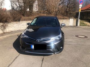 A YOTA AVENSIS 1,8 EDICIÓN S + T. SPORT 2017 USADO - Product Image 5