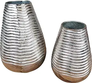 New Arrival Aluminium Flower Vase With Hammered Polish Finished Indian Wholesale Metal Flower Pot