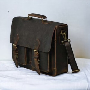 Grand sac de sport en cuir véritable fait à la main mallette de voyage sport vintage unisexe avec logo personnalisé pour ordinateur portable à la mode style bonbon - Product Image 4