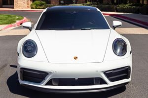 2022 911 Carrera GTS Coupe ผ่านการตรวจสอบแล้ว เครื่องยนต์เทอร์โบ 6 สูบแบบ Flat กำลัง 473 แรงม้า พร้อมแพ็คเกจพรีเมียม - Product Image 2