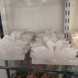 Pareja de figurillas de piedra para parejas, pareja de figurillas de cisne de cuarzo rosa, hermosa, relación de amor, autoseguridad, hechas a mano - Product Image 6