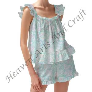 Conjunto de pijama con estampado de tiras de bloque de mano indio para mujer, conjunto de pijama de algodón para Primavera/Verano con tirantes y volantes - Product Image 1