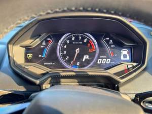 GARANTIZADO AUTÉNTICO 2019 LAMBO RGHINI URUS 641HP V8Y MULTI COLOR - Product Image 3