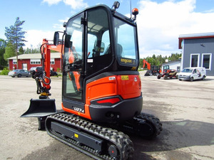 Mini-excavatrice Kubota U27-4, excavatrice sur chenilles, cabine fermée, chenilles en acier, excavatrice Kubota à vendre - Product Image 1