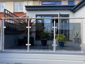 Sistema de Barandillas de Acero Inoxidable 316 de Diseño Moderno con Abrazaderas para Pilar y Pasamanos de Vidrio Templado para Exteriores - Product Image 5