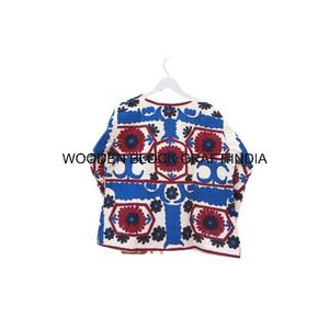 เสื้อแจ็คเก็ตผ้าฝ้ายถักลายดอกไม้ปักด้วยเครื่องจักรจากราชสถาน เป็นมิตรกับสิ่งแวดล้อม ระบายอากาศได้ดี คอวี เหมาะสำหรับฤดูหนาว - Product Image 6