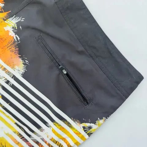 Bermudas transpirables de secado rápido con estampado personalizado para hombre, estilo callejero, características impermeables antiarrugas hechas de pana - Product Image 2