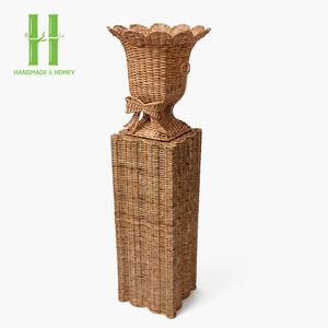 Florero decorativo de ratán tejido a mano Vieira minimalista de alta calidad, jarrón de mesa de ratán, OEM meticuloso de la fábrica de Vietnam - Product Image 4