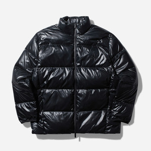 Restez au chaud et stylé cet hiver Notre doudoune à capuche pour homme haut de gamme avec des matériaux de haute qualité fabriqués sur le devant de la rue - Product Image 1