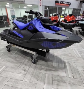 Jet ski personnel 2024 Ultra 310LX, bateau de wakeboard assis, embarcation de loisirs nautiques SEADOO - Product Image 1