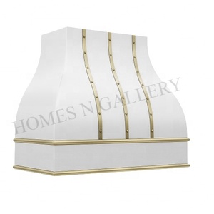 Hotte murale sur mesure en acier inoxydable, design moderne, faite à la main, avec bandes et rivets en laiton, pour îlot de cuisine style farmhouse - Product Image 3