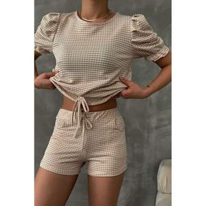 Conjunto de Shorts Mini para Mujer Topshow al por Mayor con Estampado de Piedras - Product Image 5