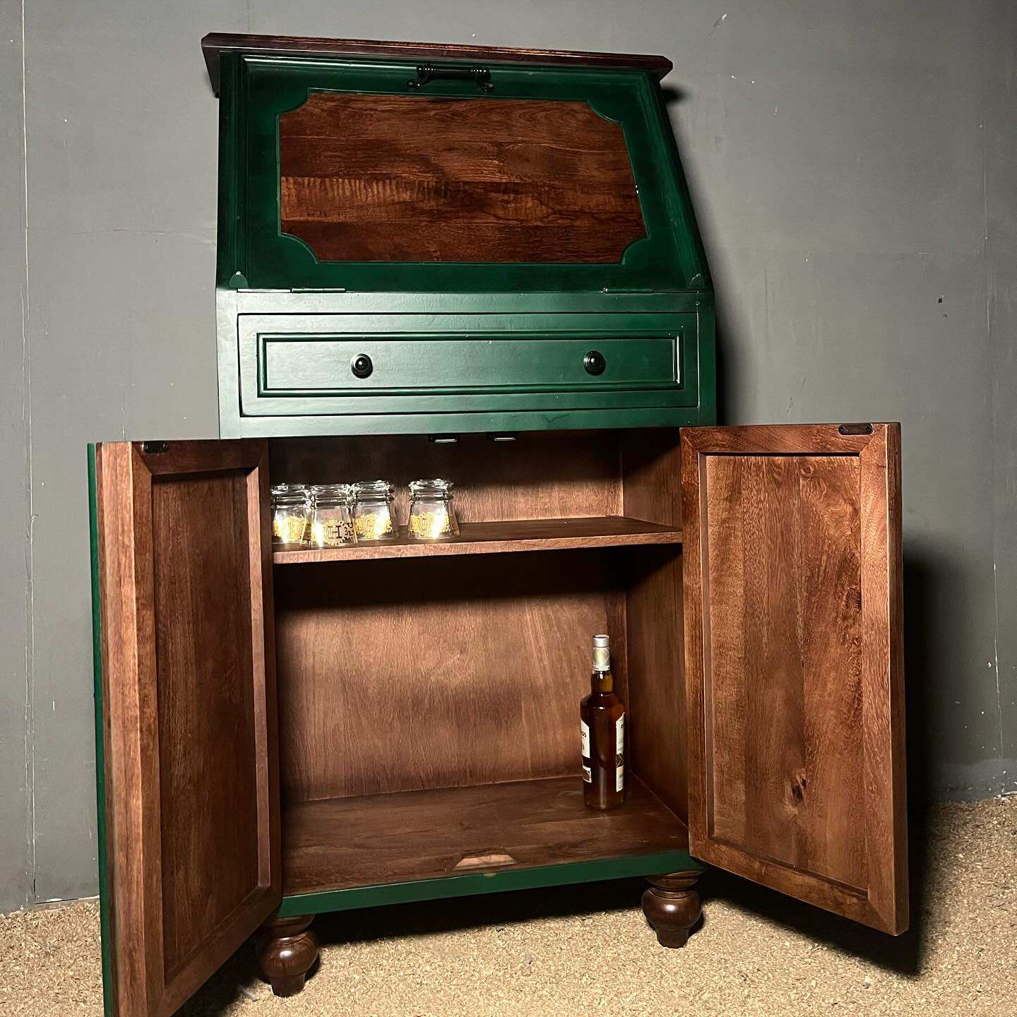 ตามที่แสดงในภาพ