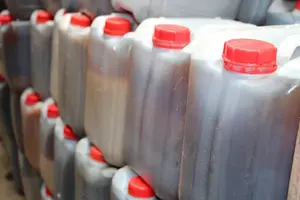 Huile de cuisson usagée de haute qualité, qualité B100, huile végétale UCO/UVO, vente d'huile usagée, produits de biodiesel fabriqués directement - Product Image 6