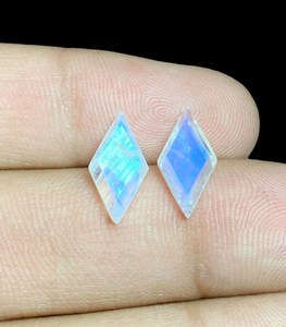 100% cabujón de piedra lunar arcoíris hecho a mano de alta calidad Natural 10 piezas tratamientos de piedras preciosas sueltas pulidas incluidos - Product Image 3