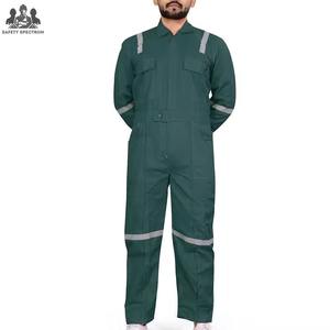 Combinaison de travail de sécurité jetable avec poignets élastiques, imperméable, respirante et confortable pour les salles blanches, l'usage médical et industriel - Product Image 5
