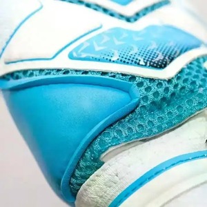 ถุงมือผู้รักษาประตูมีสไตล์ใหม่แฟชั่นยอดนิยมจากผู้ผลิตชั้นนำ - Product Image 6