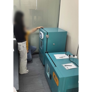 Tracciabilità programmabile 0~80 ℃   Camera di Prova Completa per la Stabilità ai Raggi UV dei Materiali con Umidità e Luce di 20000 Lux - Product Image 4