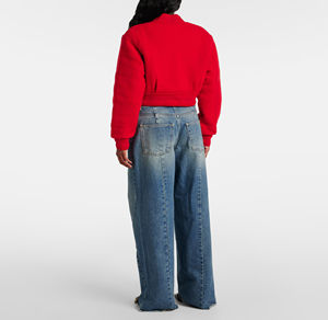 Veste en laine pour femme avec lettres brodées en rayures, manches courtes, vente en gros pour femmes - Product Image 3