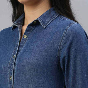 Chemise en jean pour femme à col montant, logo personnalisé, haute qualité, 100% coton, séchage rapide, respirante, été/hiver, fabriquée au Pakistan - Product Image 6