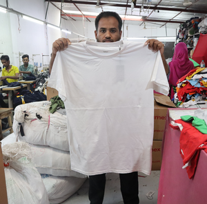 Fabricant de vêtements de haute qualité t-shirt pour hommes Logo personnalisé conception solide tricoté à la main 100% coton Stock Lot t-shirt pour hommes - Product Image 3