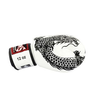 Guantes de Boxeo Profesionales Hechos a Medida, de Cuero Vacuno Genuino Twins, con Diseño de Logotipo para Kick Boxing - Product Image 3