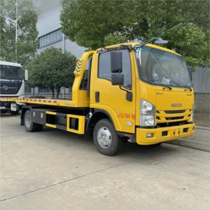 Camión Isuzu 4x2 de un eje para bloqueo de carreteras y transporte, utilizado para rescate en carretera y remolque de vehículos - Product Image 2