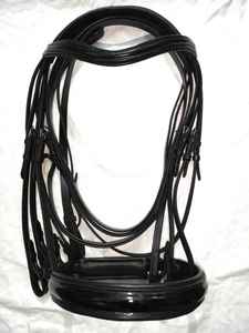 Brida de cuero de primera calidad con acolchado suave y forma semicircular para montar a caballo de forma duradera a un precio asequible. - Product Image 5