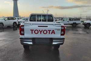 Toyota Hilux Revo Double Cab Pickup 2.4L Turbo Diesel Manuelle d'occasion authentique de qualité supérieure - Product Image 5