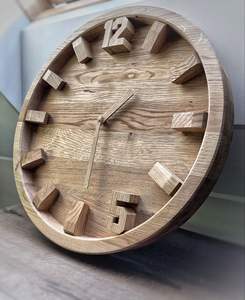 นาฬิกาแขวนผนังไม้ตามสั่งสำหรับตกแต่งบ้านหรูหราตัวเรือนไม้ไผ่ทันสมัยมีกุหลาบธรรมชาติสำหรับงานแต่งงานในโอกาสต่างๆ - Product Image 1
