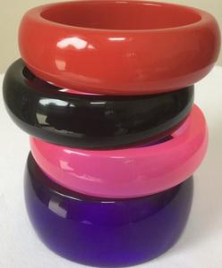 Pulseras de Resina de Estilo Contemporáneo para Mujer, Impermeables y con Colores Personalizados, Diseño Bonito para Ocasiones Especiales y Regalos Empresariales - Product Image 4