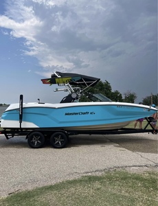 2022 MASTER CRAFT NXT22 motore per barca a reazione entrobordo 715 ore sovralimentato 250HP 4 tempi viene fornito con molti giubbotti di salvataggio - Product Image 2