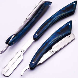Rasoir de barbier à lame droite en acier inoxydable personnalisable avec manche en bois Pakka disponible - Product Image 1