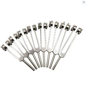 Ensemble de guérison sonore manuelle accordé aux chakras avec diapason en cristal de quartz, instruments chirurgicaux, marteau et pinces, outils chirurgicaux de base - Product Image 1