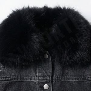 Veste en jean femme couleur personnalisée, bords effilochés, détails boutons audacieux, look streetwear urbain, manteau tendance et élégant, coton automne - Product Image 4