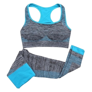 Conjuntos Deportivos de Yoga para Mujer OEM, Tallas Grandes, Personalizables, de Alta Calidad, Dos Piezas, Sujetador Deportivo, Leggings de Cintura Media, Transpirables, Color Sólido - Product Image 5