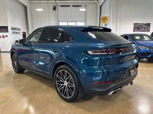 Porsche Cayenne Coupé 2024 Refinado y Elegante - Product Image 4