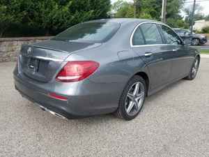 Nuevo MERCEDES BENZ E300 AMG TUBOR 2022 con Cámara Trasera 360, Capacidad de Carga 31-40T, Emisión Diésel/GAS, Automático - Product Image 6