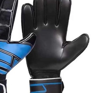Gants de gardien de but légers Tech à des fins de match et d'entraînement Conception et logo personnalisés - Product Image 5