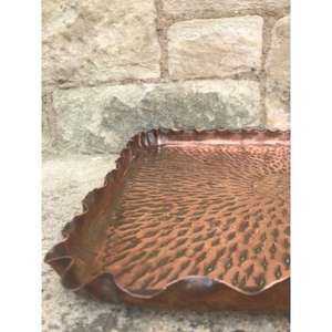 Bandeja de servicio de latón rectangular de forma personalizada de gran calidad, diseño martillado antiguo, respetuoso con el medio ambiente para uso doméstico o hotelero - Product Image 1